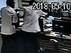 常德市康都物業(yè)服務(wù)有限公司,常德保安服務(wù)公司,保潔服務(wù),綠化服務(wù),搬運服務(wù),墻外高空清洗服務(wù) 常德市康都物業(yè)服務(wù)有限公司,常德保安服務(wù)公司,保潔服務(wù),綠化服務(wù),搬運服務(wù),墻外高空清洗服務(wù)